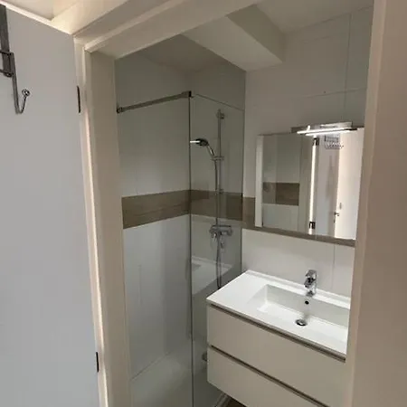 Lucia 9 アパート *