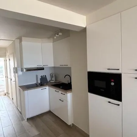 Appartement Lucia 9 *